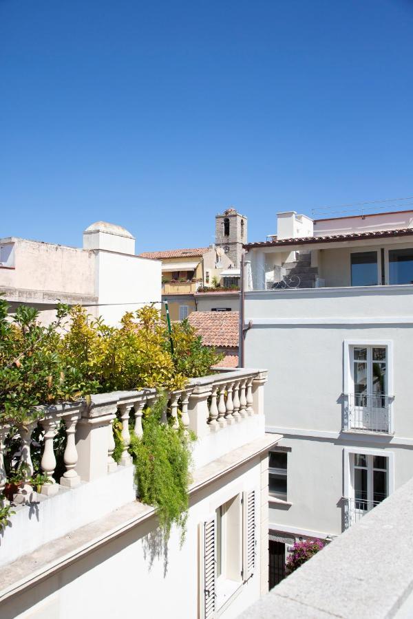 Reef Suites Olbia Exterior foto